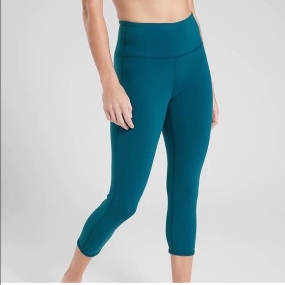 Athleta Pants - NWOT Athleta Teal Capri Leggings workout running